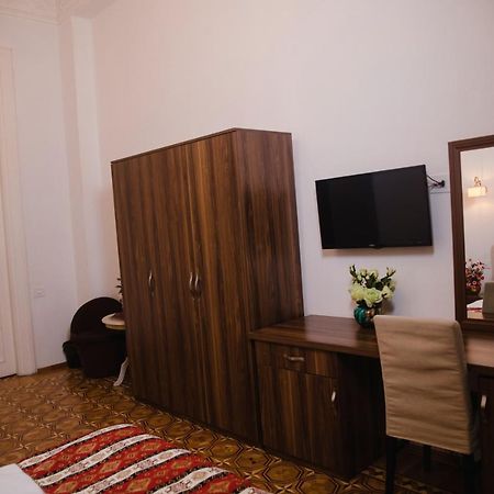 Malakhan Hotel Баку Екстериор снимка