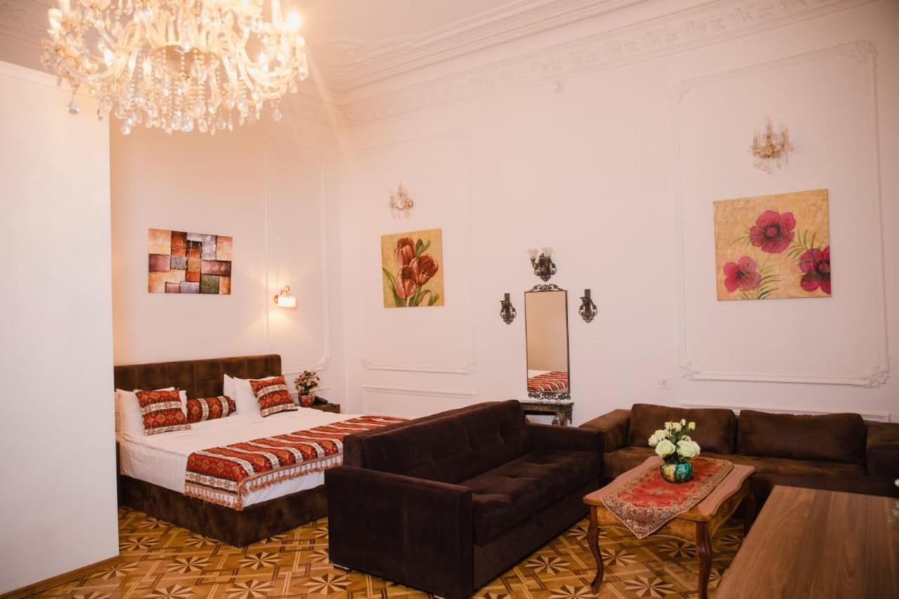 Malakhan Hotel Баку Екстериор снимка