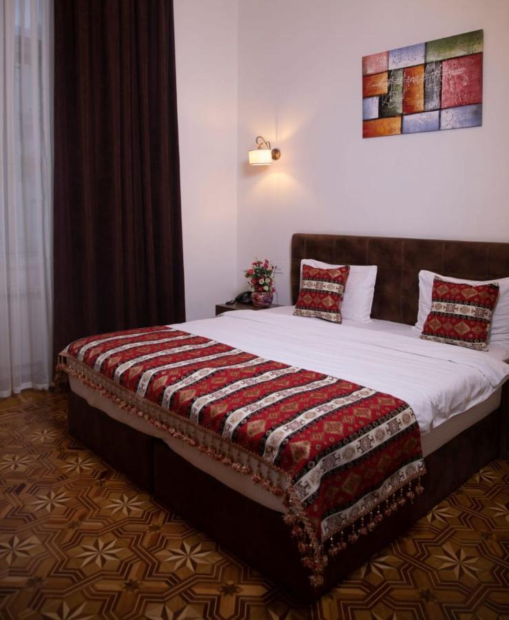 Malakhan Hotel Баку Екстериор снимка