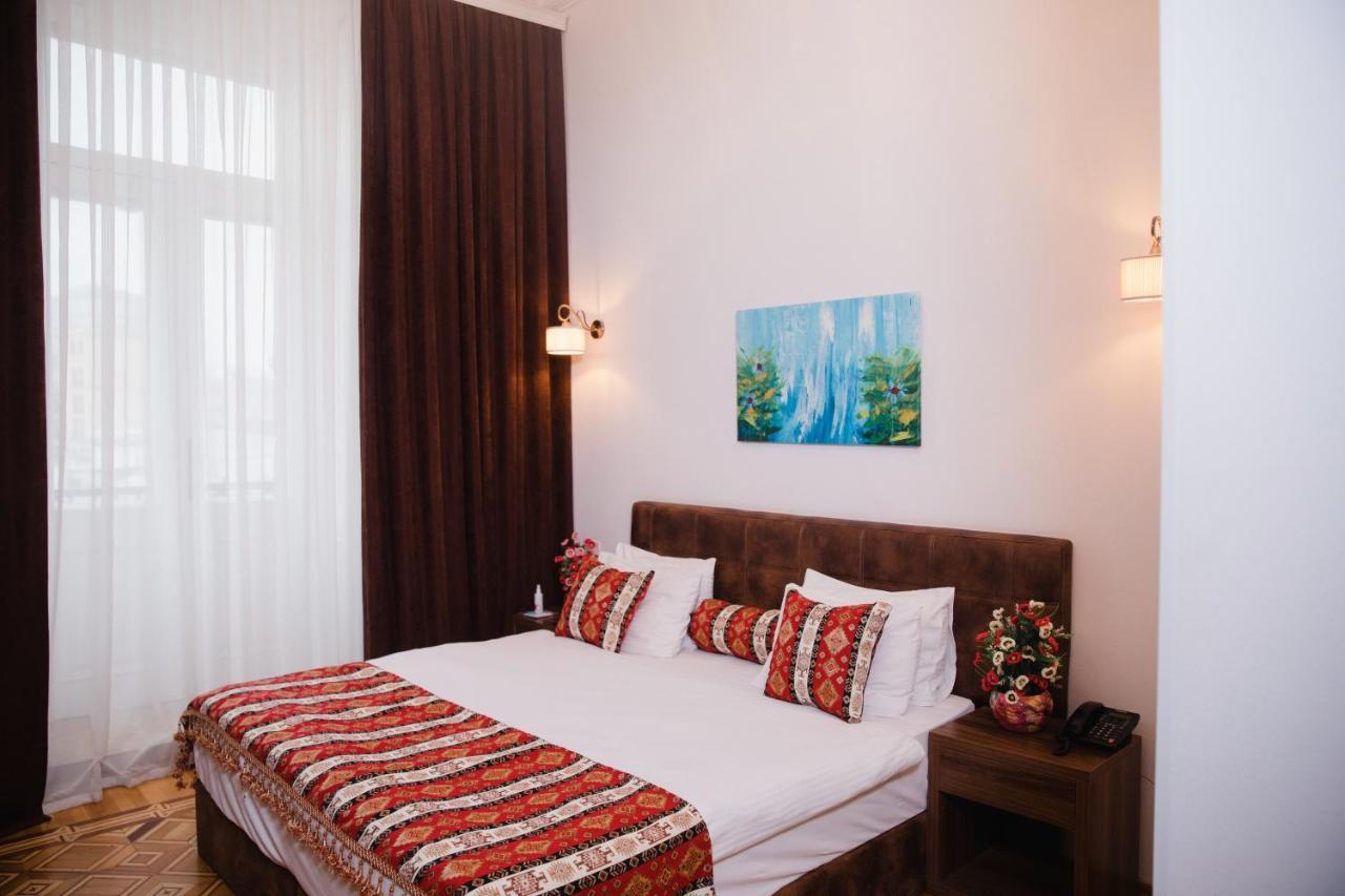 Malakhan Hotel Баку Екстериор снимка