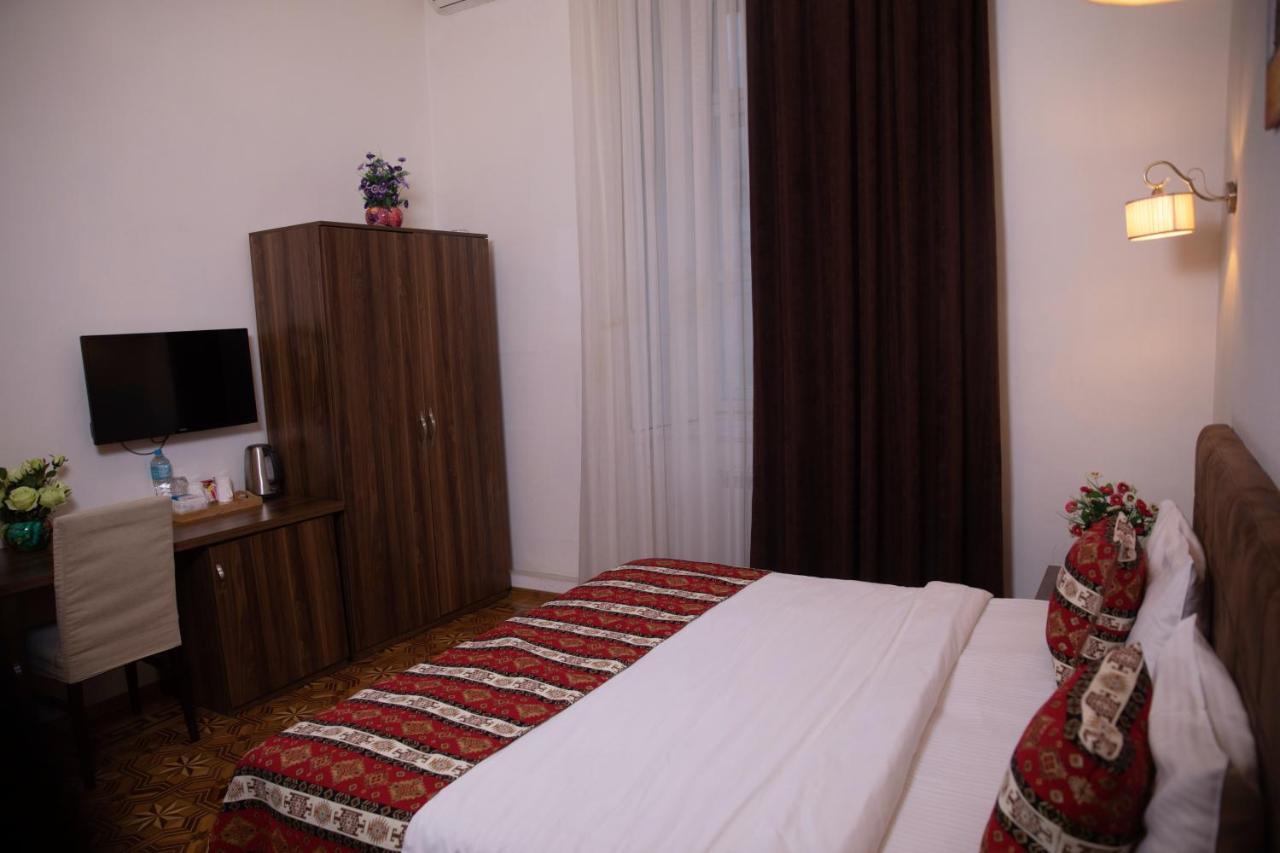Malakhan Hotel Баку Екстериор снимка