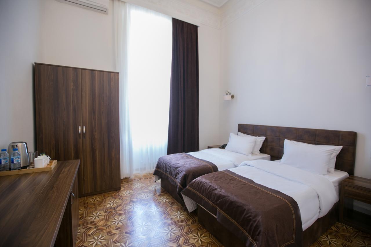 Malakhan Hotel Баку Екстериор снимка