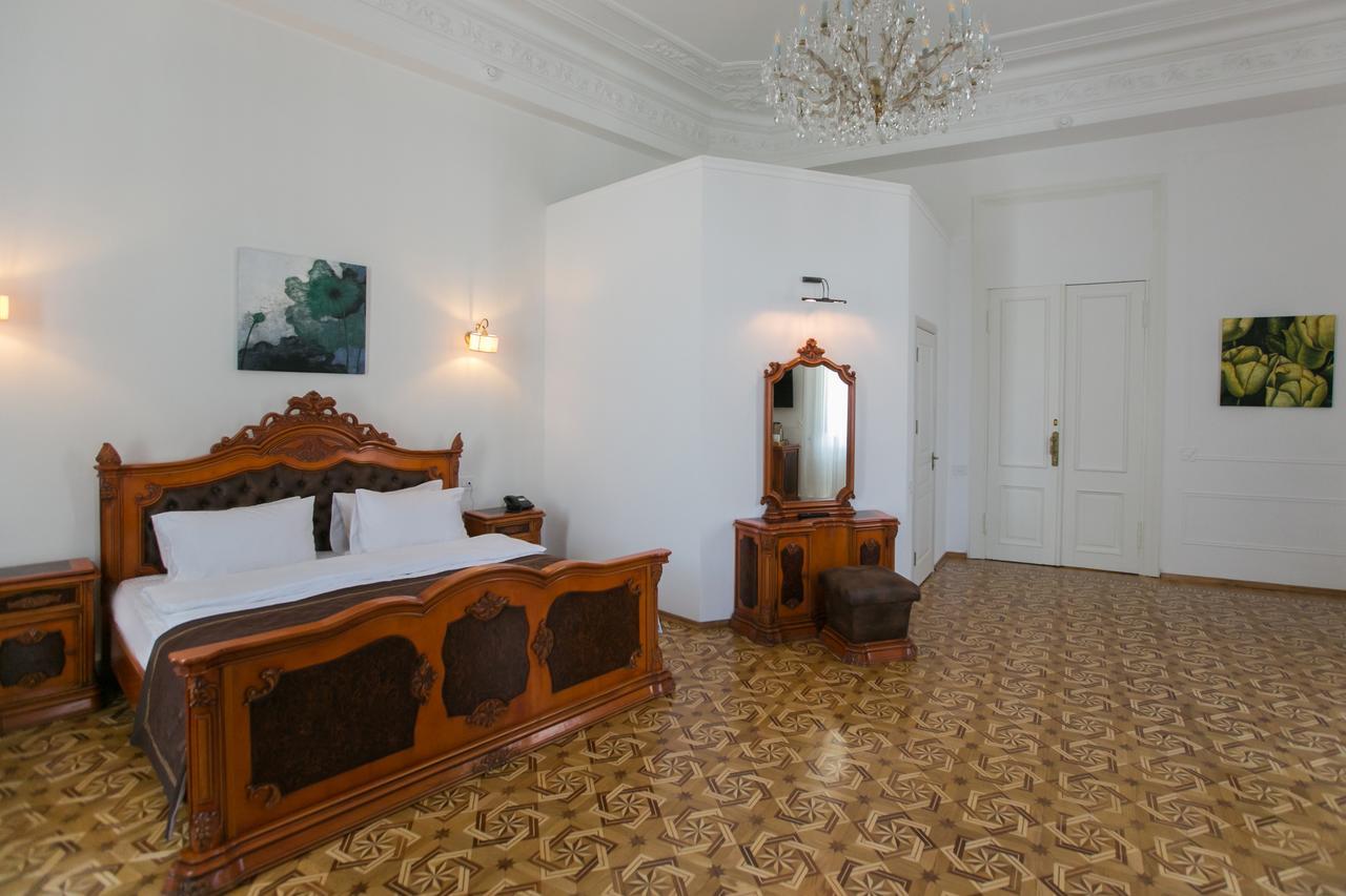 Malakhan Hotel Баку Екстериор снимка