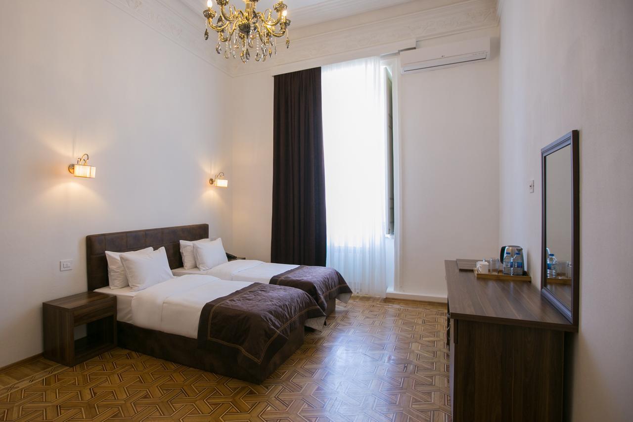 Malakhan Hotel Баку Екстериор снимка