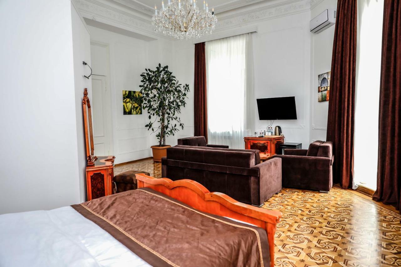 Malakhan Hotel Баку Екстериор снимка