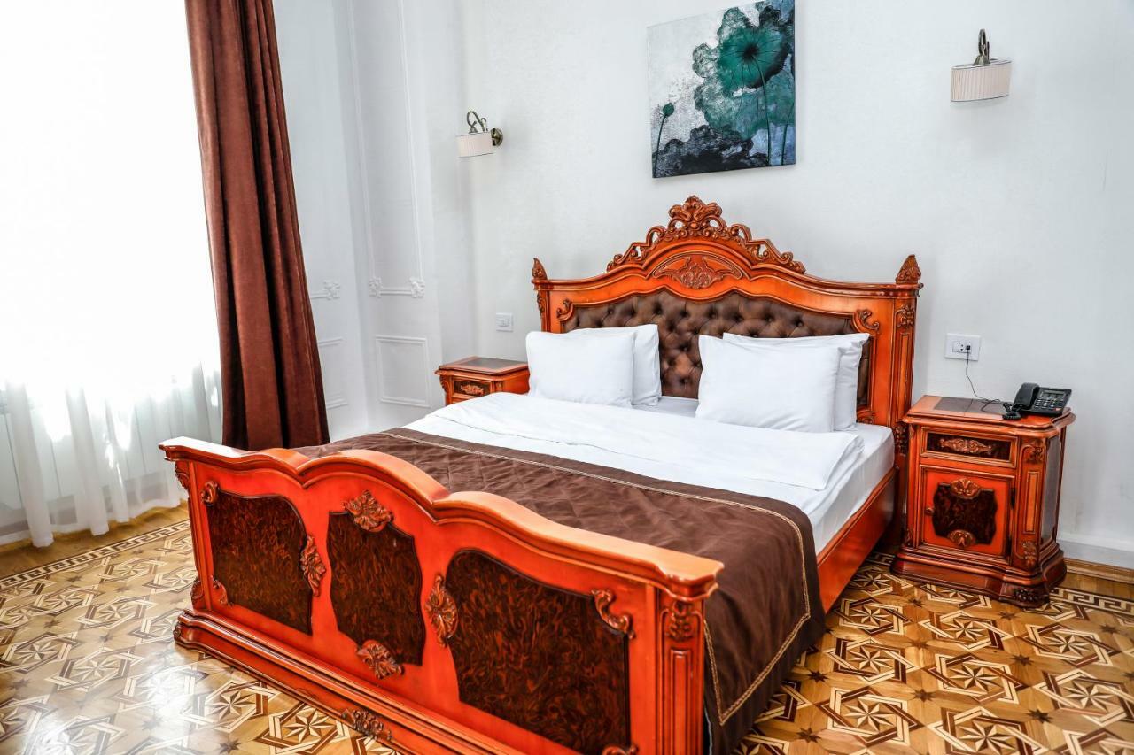 Malakhan Hotel Баку Екстериор снимка