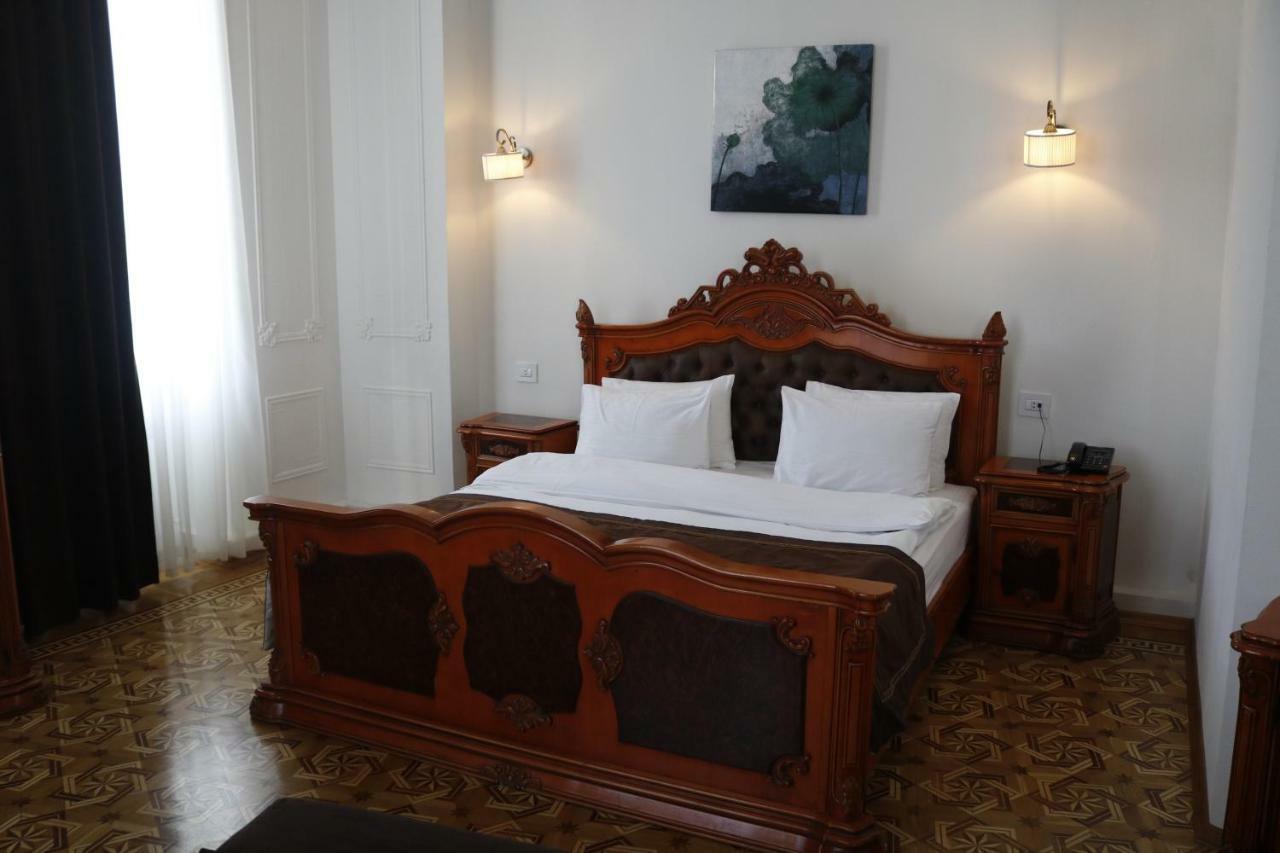Malakhan Hotel Баку Екстериор снимка